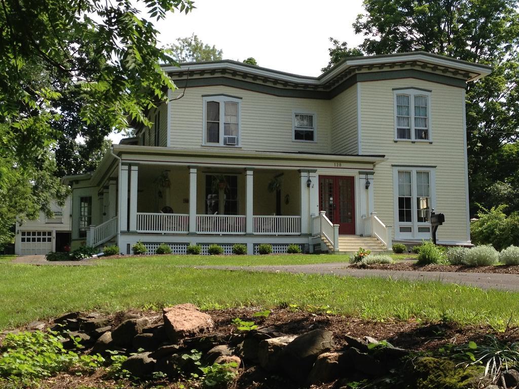 Finger Lakes Bed And Breakfast Penn Yan Luaran gambar
